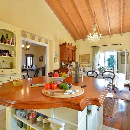 Kardami -country House