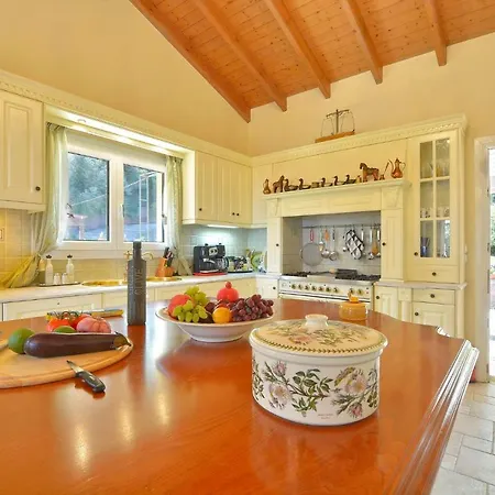 Holiday home Kardami -country House *